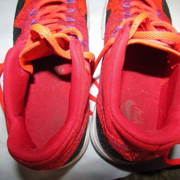 Nike Red and Black Athletic Shoes - Picture 7 of 7
